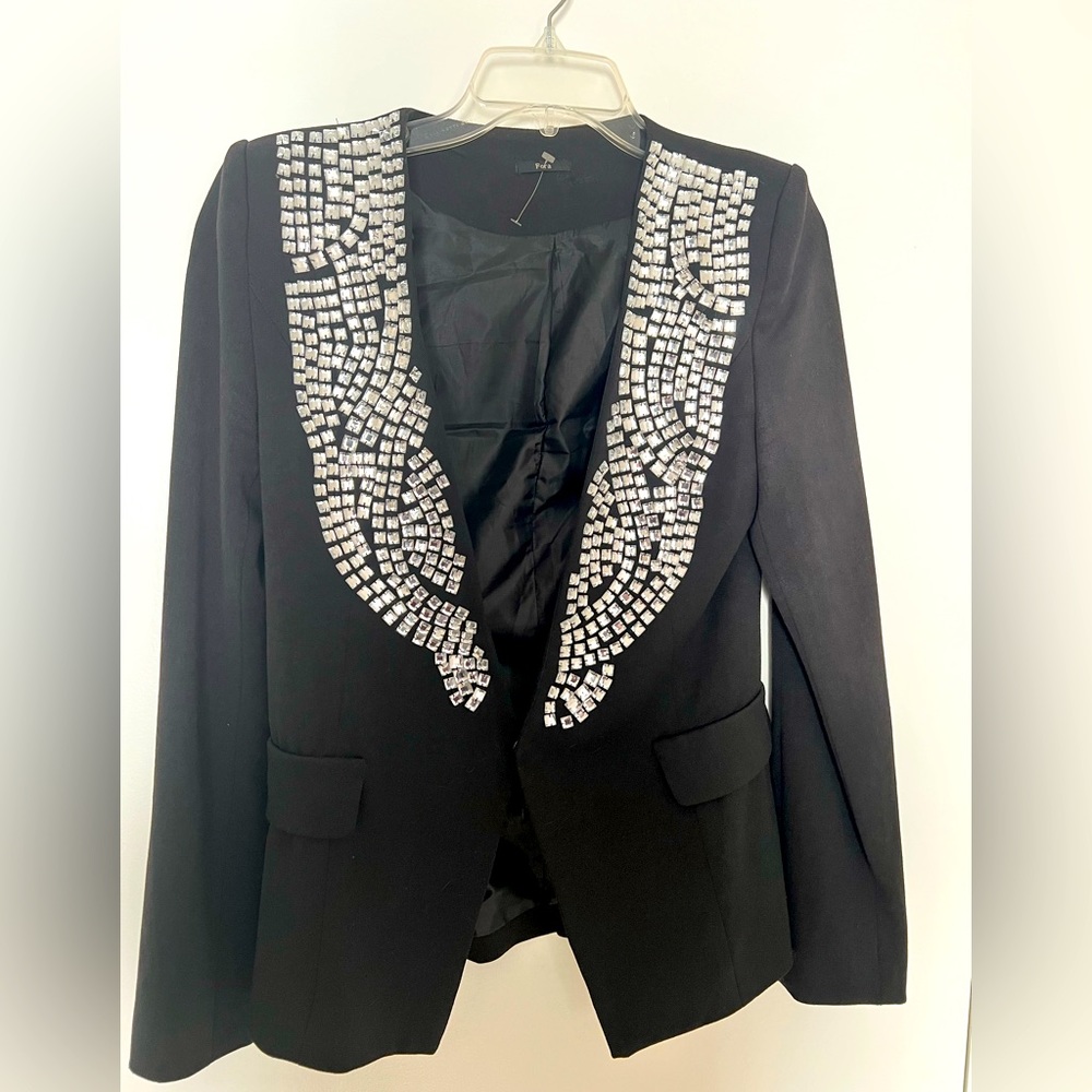 Fitted Studded Blazer. S/M